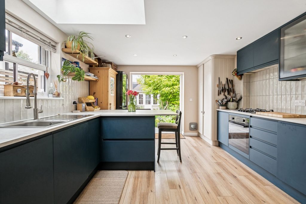 Property photo 2 of 21 4825752