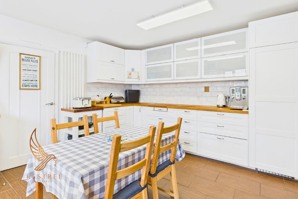 Property photo 2 of 30 10.Png