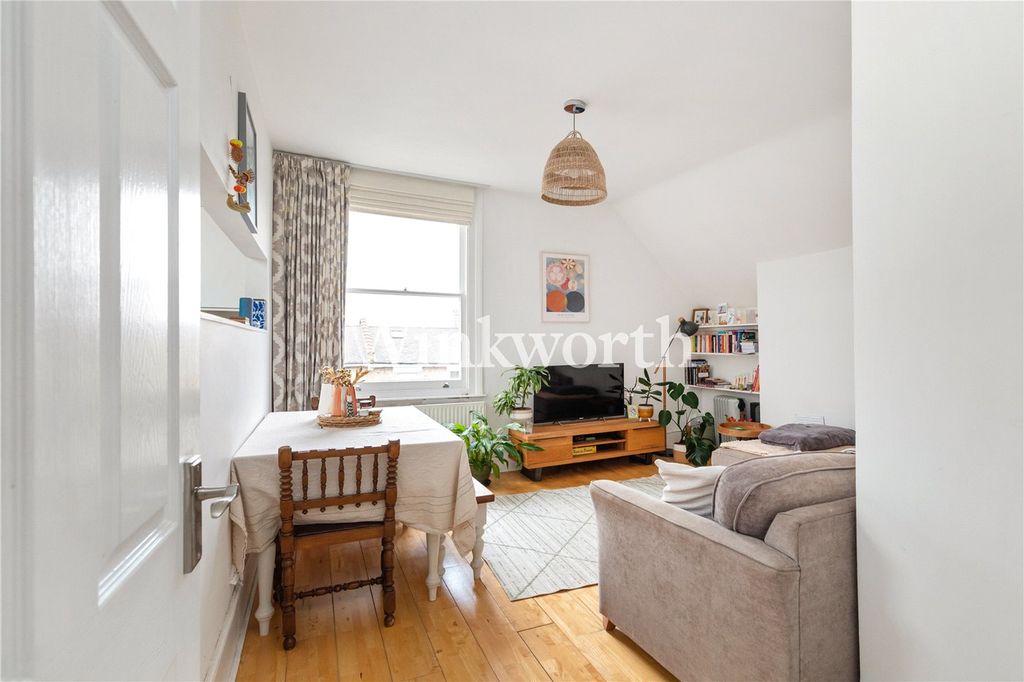 Property photo 2 of 17 Picture No. 05