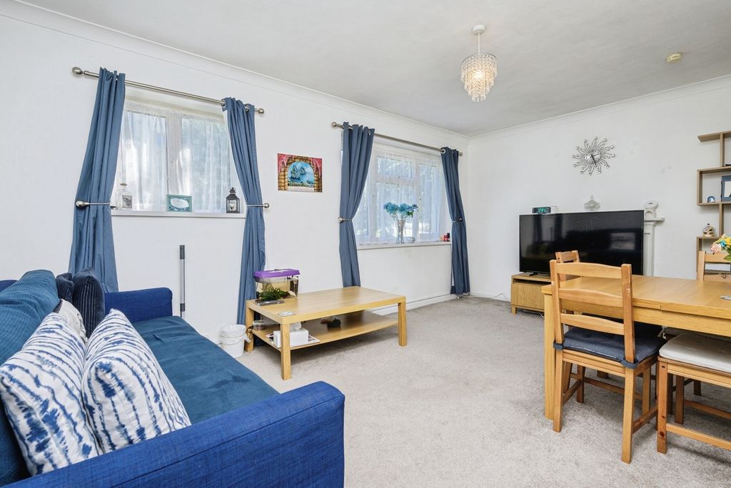 Property photo 2 of 13 Pbox-Img.Jpg