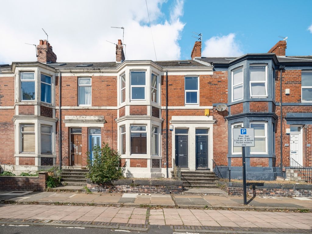 Property photo 2 of 10 3707071