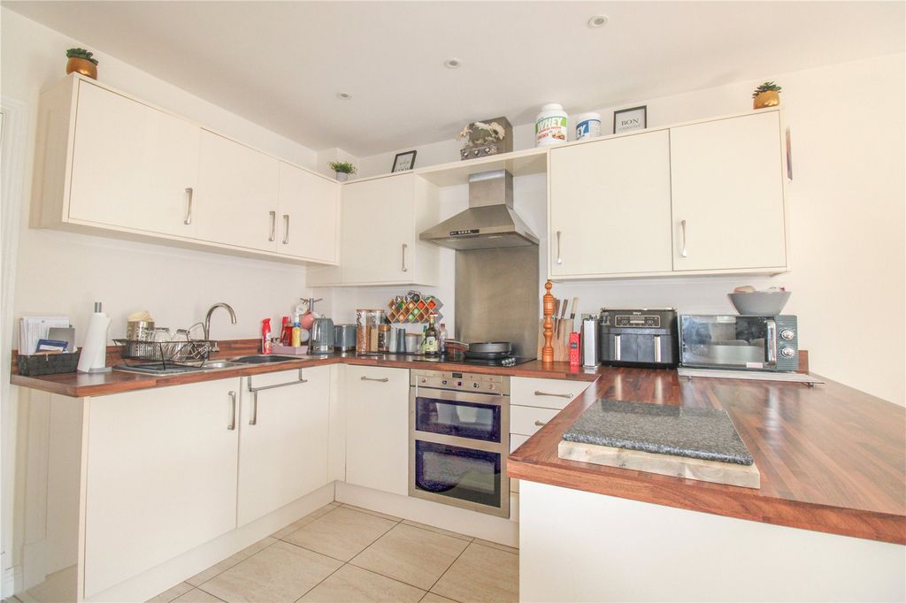 Property photo 2 of 10 Picture No. 07