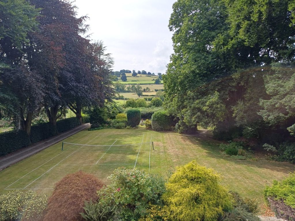 Property photo 2 of 27 Picture No. 59