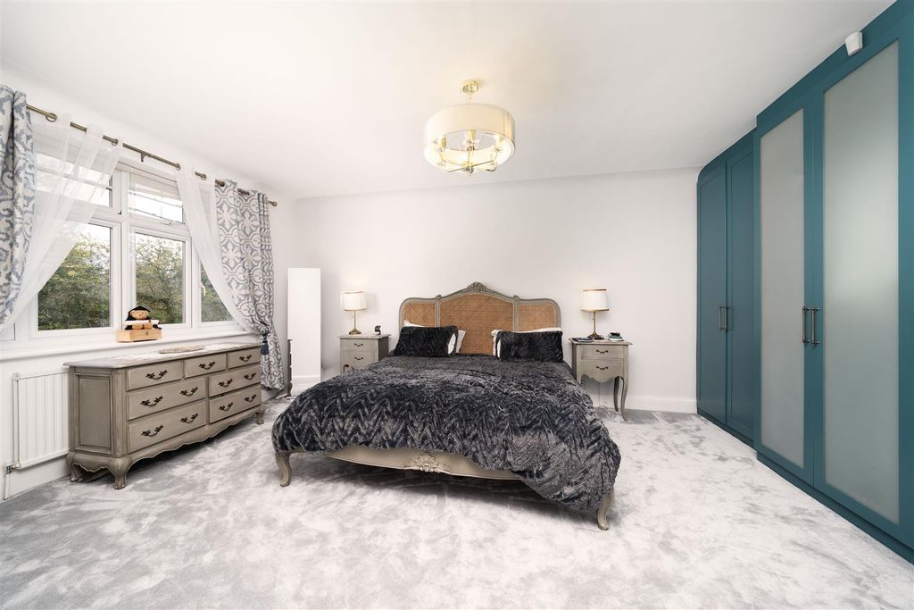 Additional image 11 of 4 bed detached house for saleCanons Drive, Edgware HA8