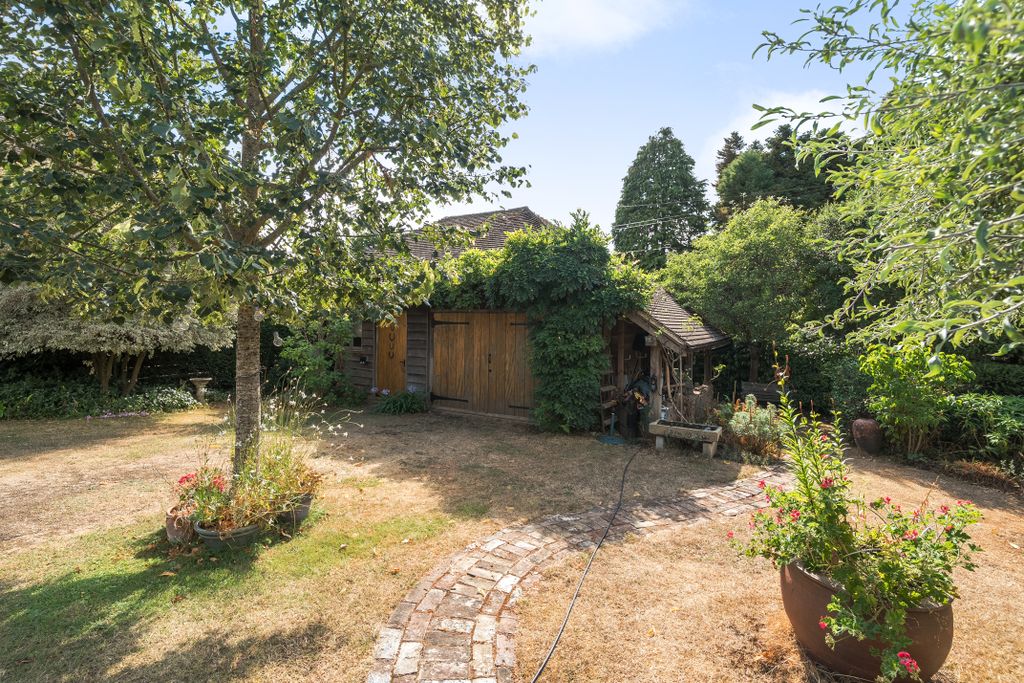 Property photo 2 of 19 2
