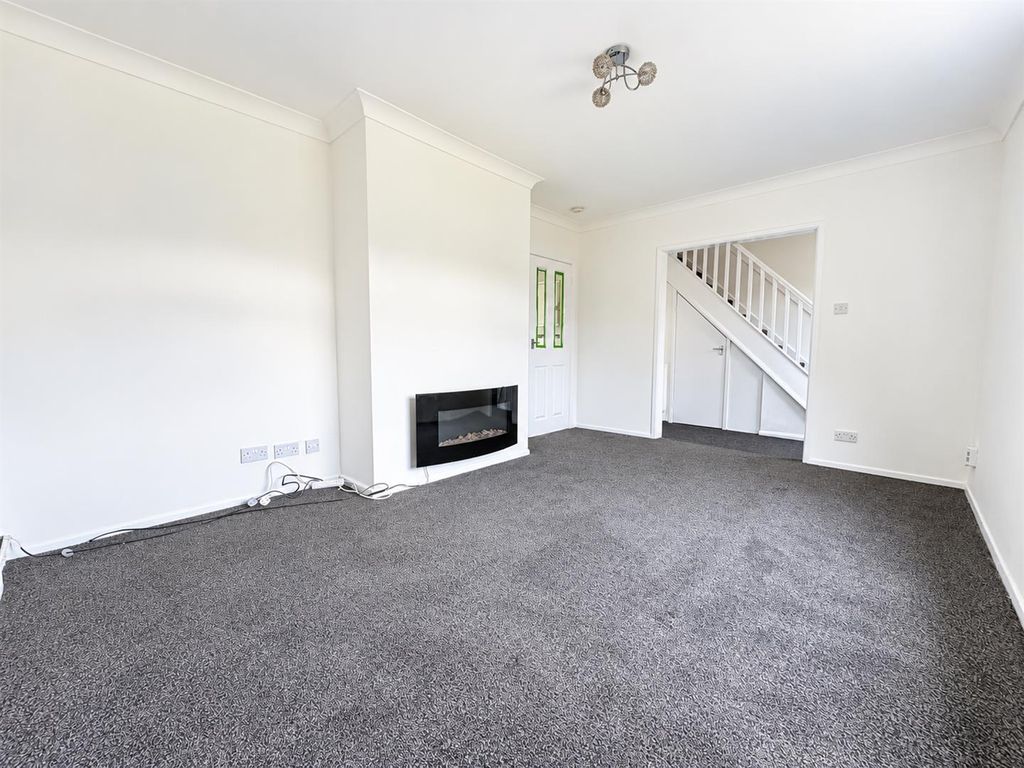 Property photo 2 of 14 Living Room