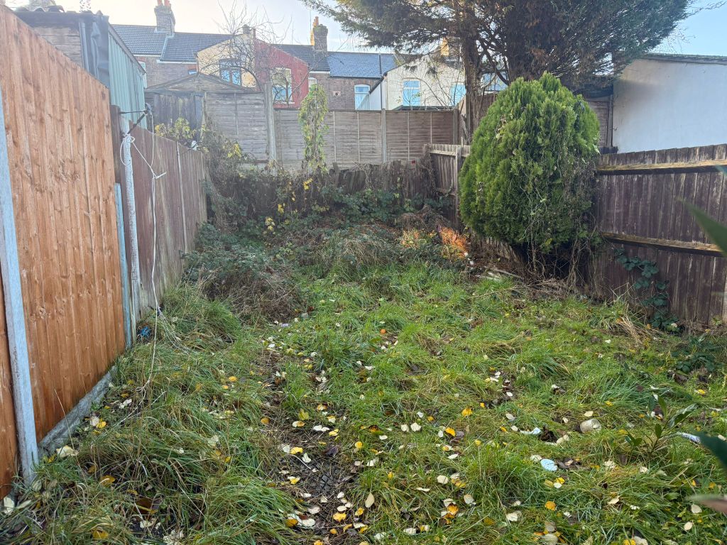 Property photo 3 of 25