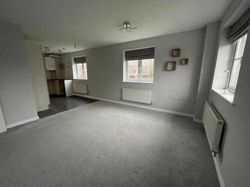 Property photo 3 of 6