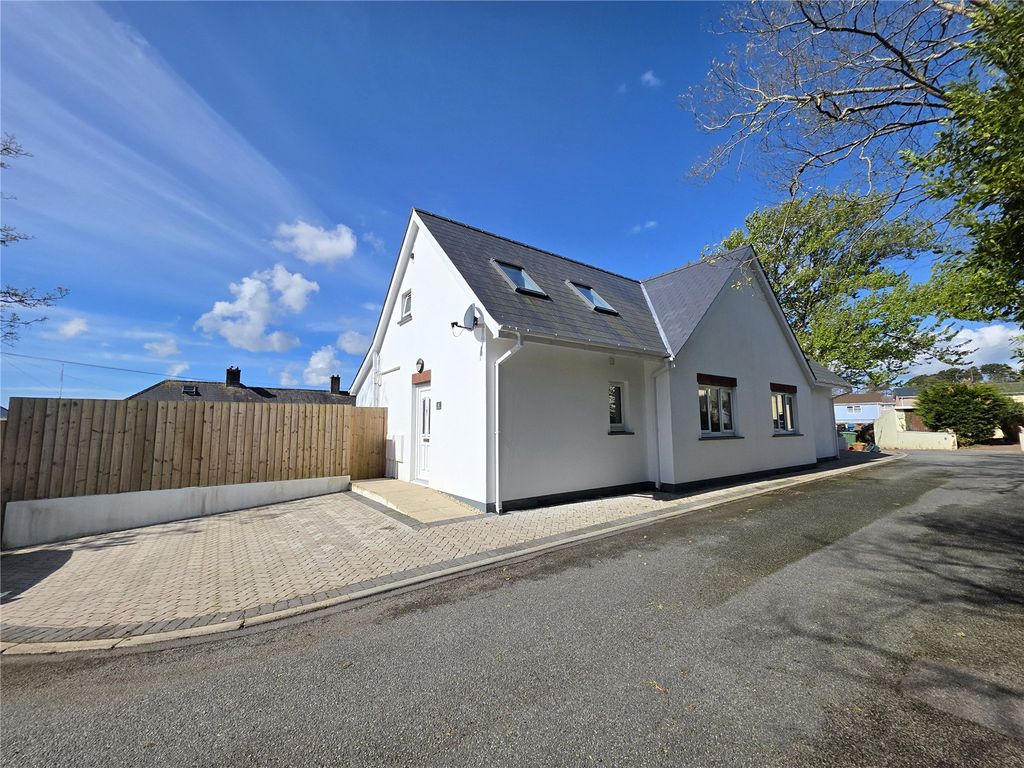 Property photo 1 of 38 Picture No. 03