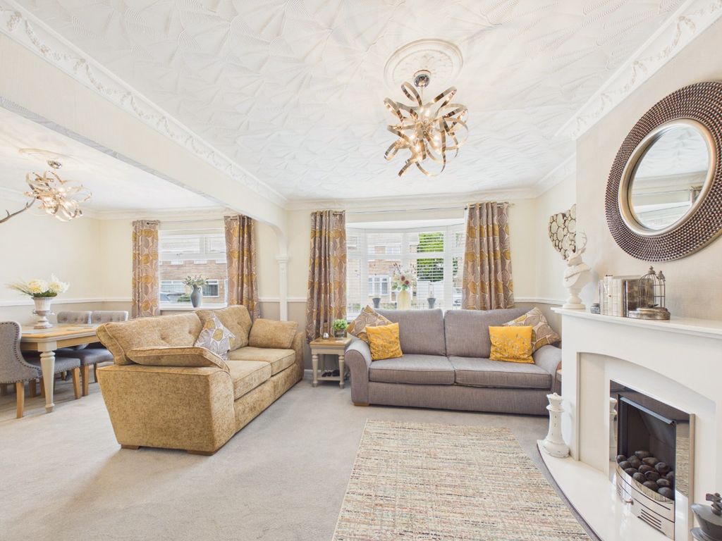 Property photo 3 of 16 5122963