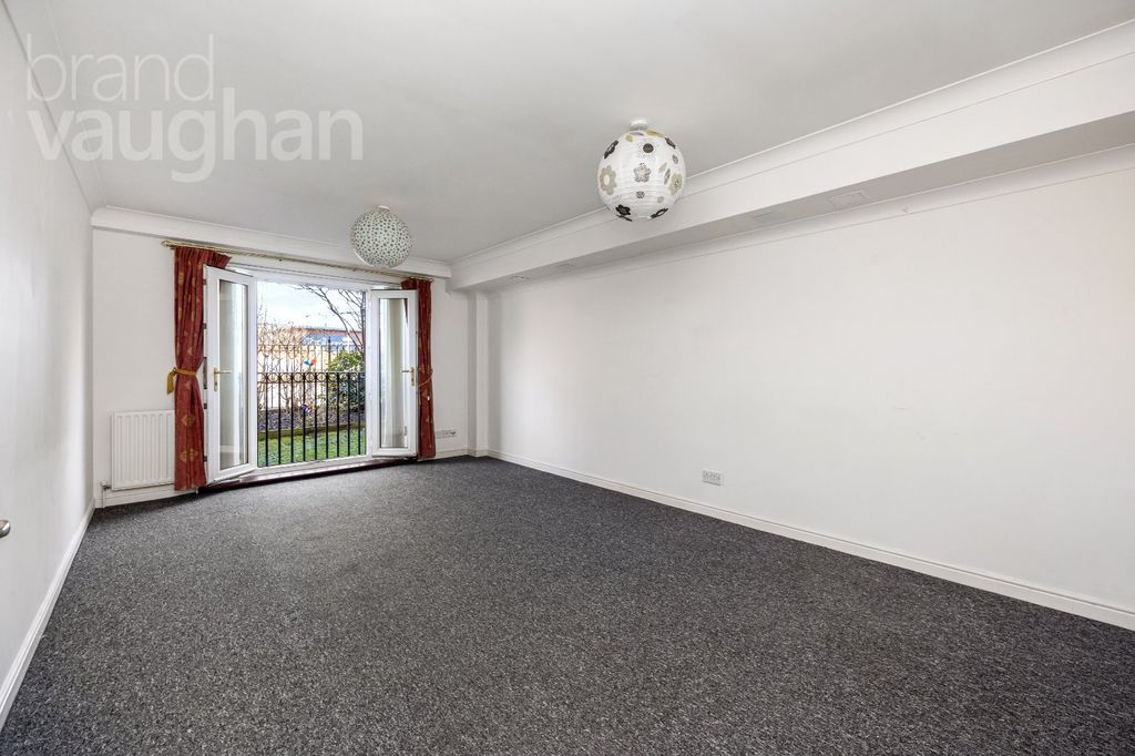 Property photo 2 of 19 Picture No. 44