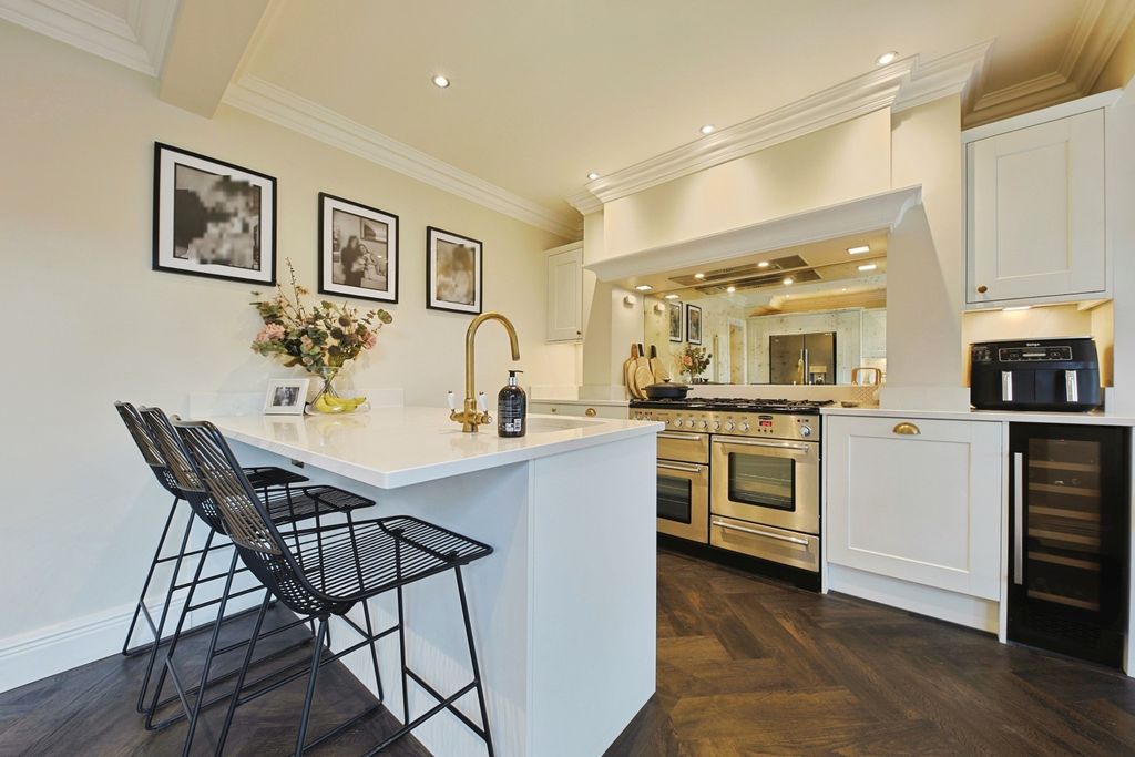 Property photo 2 of 16 4682235