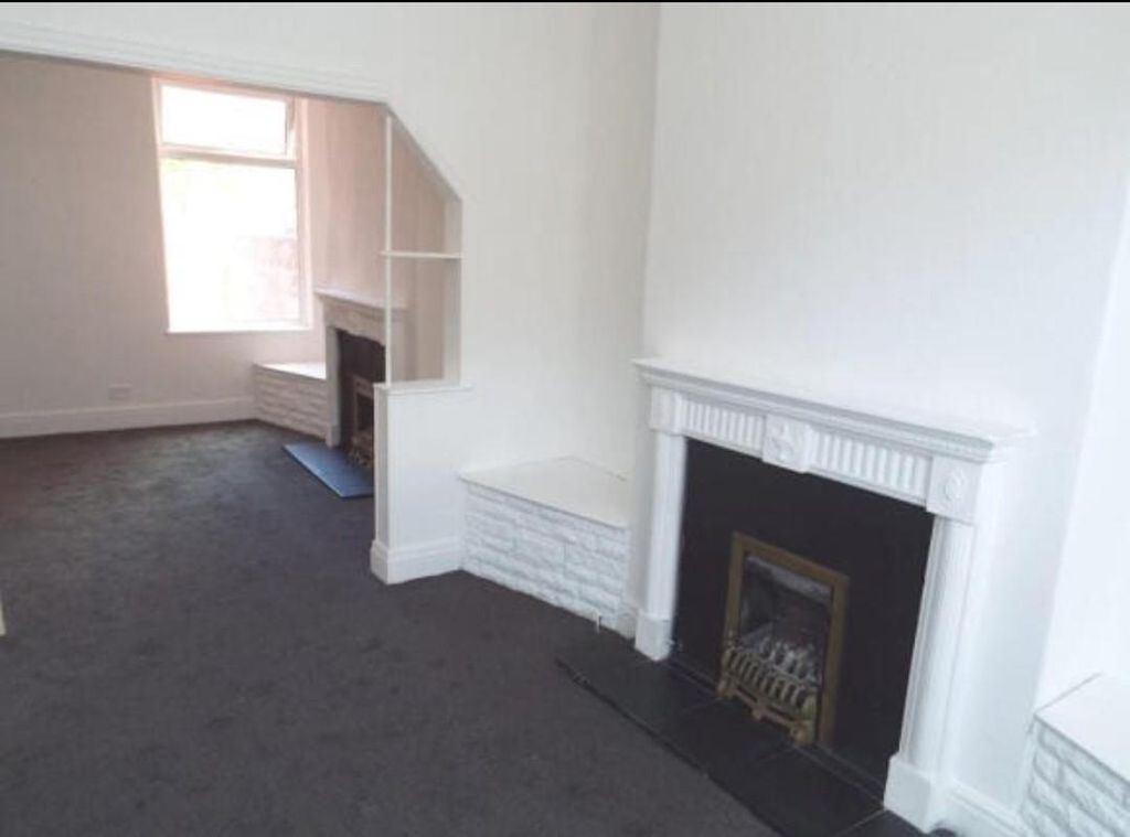 Property photo 2 of 7 60710.Jpg