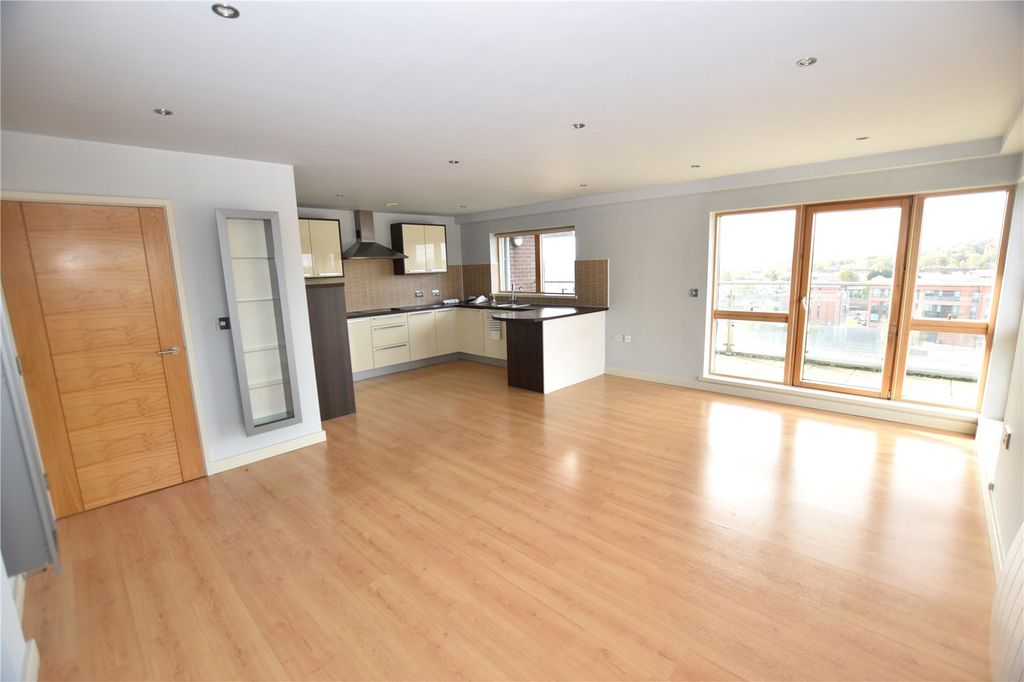 Property photo 2 of 11 Picture No. 02