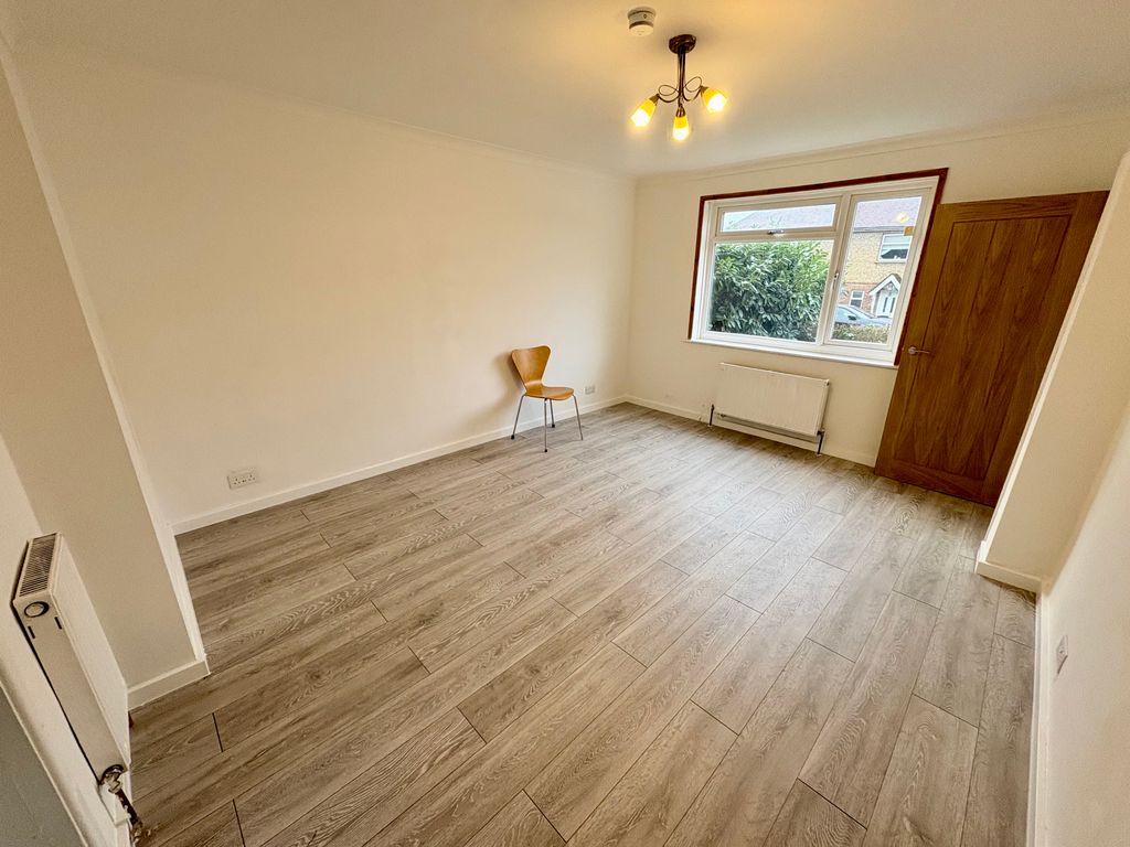 Property photo 2 of 12 Img_0445