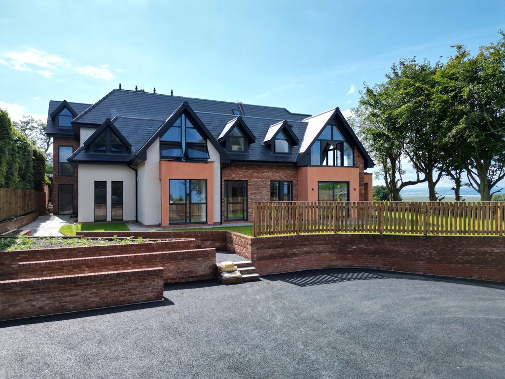 Property photo 1 of 23 Photo 5