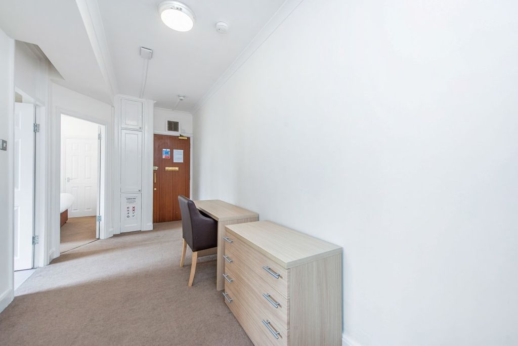 Property photo 3 of 6 Picture No. 14