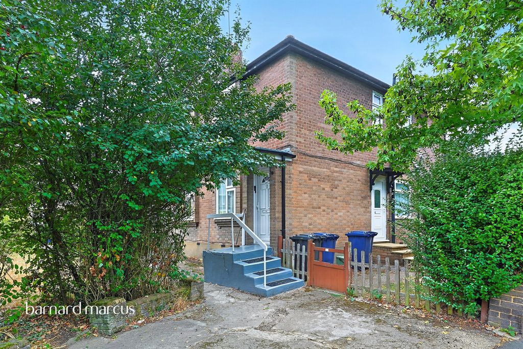 Property photo 2 of 9