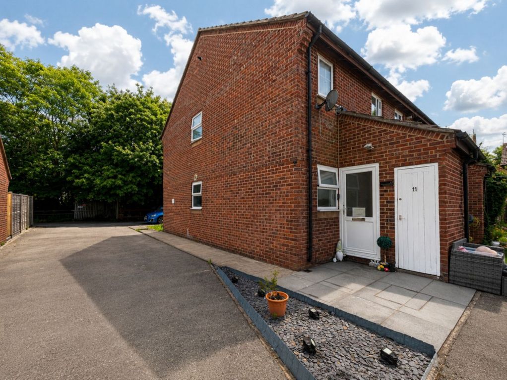 Property photo 2 of 13