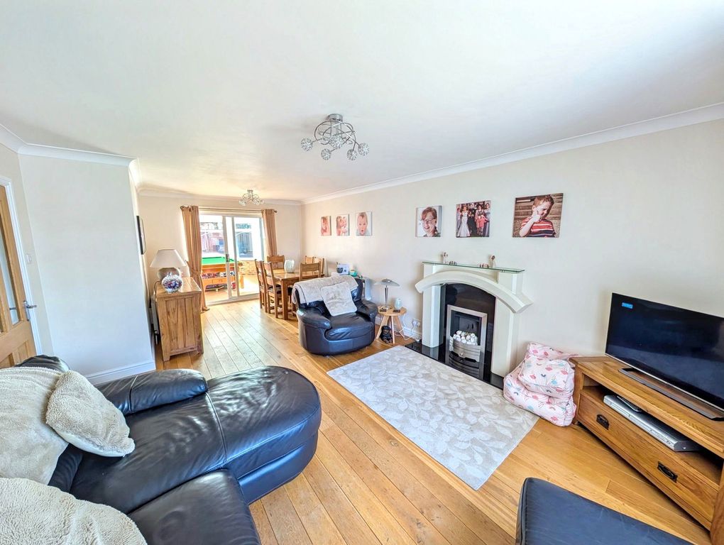 Property photo 3 of 20