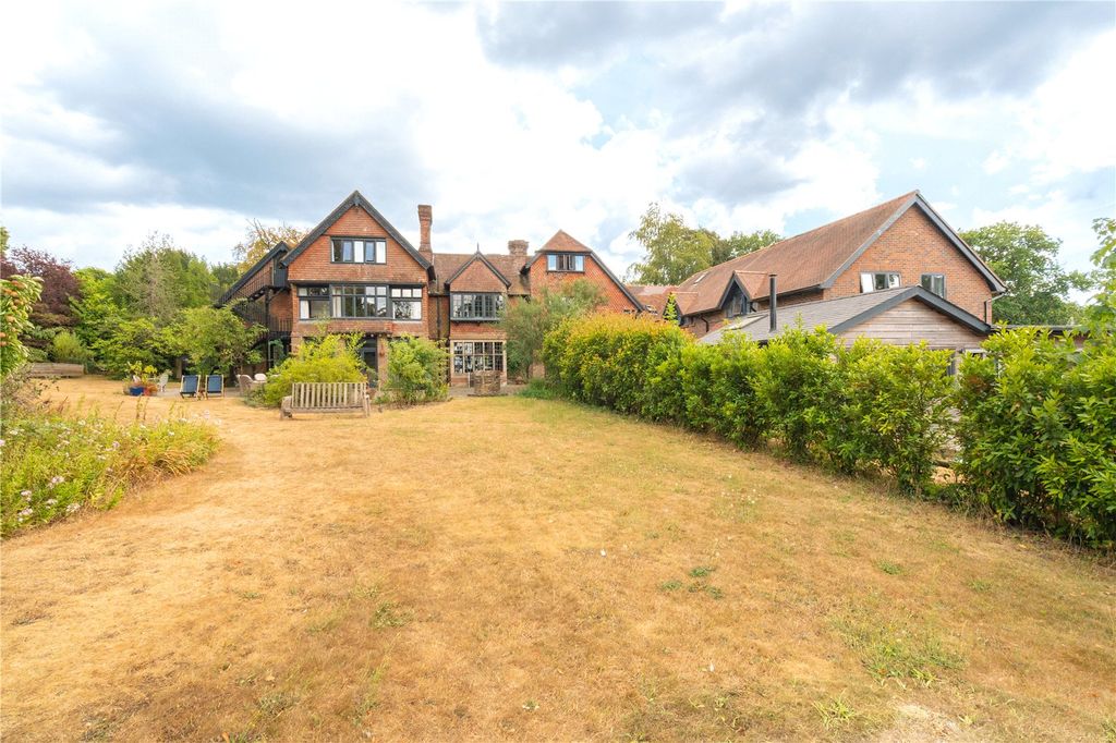 Property photo 3 of 49 Picture No. 20
