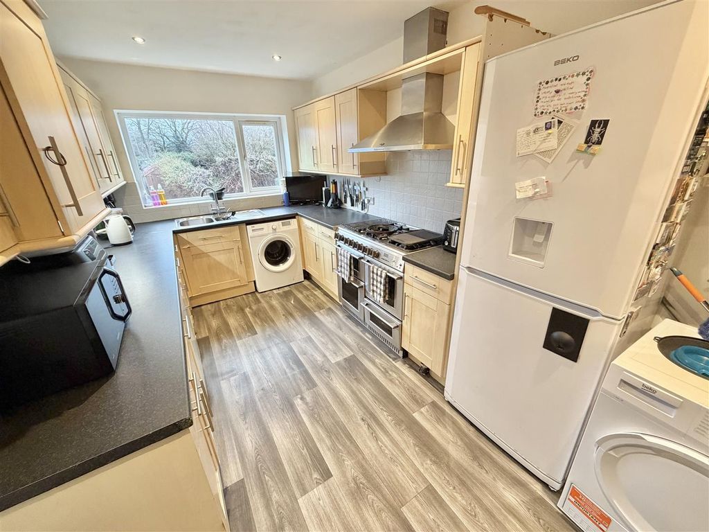 Property photo 3 of 34 Image 3