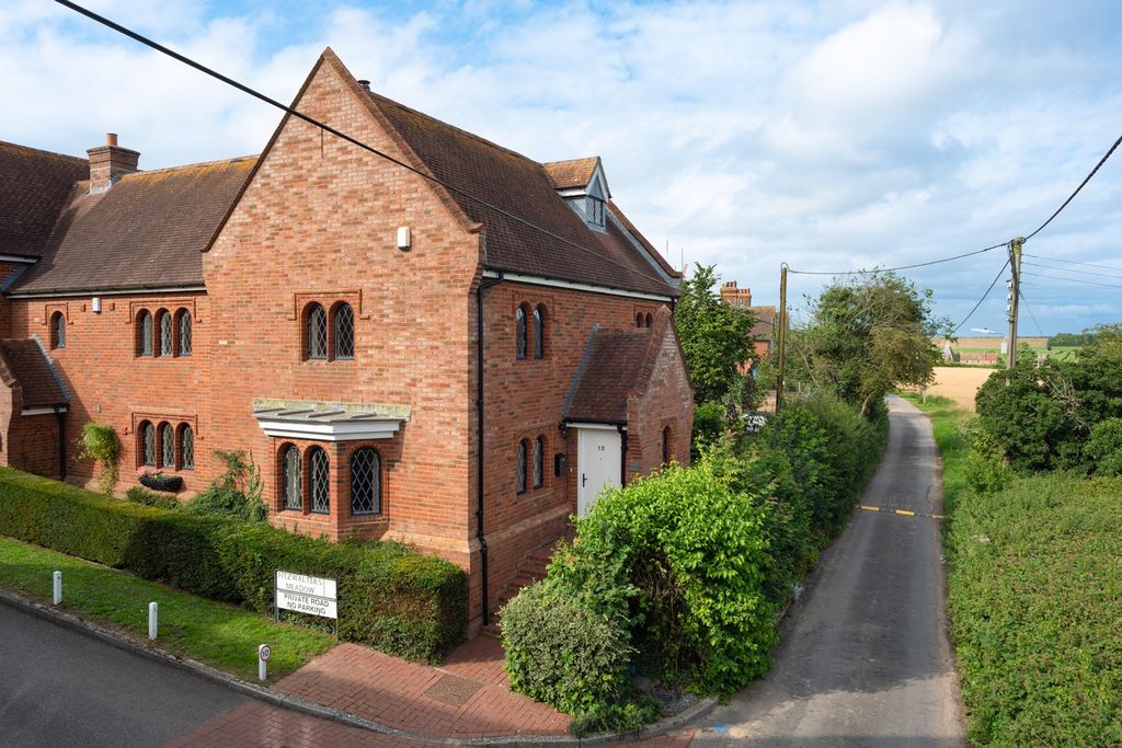 Property photo 1 of 28 3929631