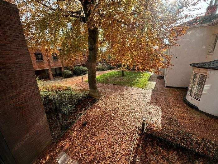 Property photo 3 of 10
