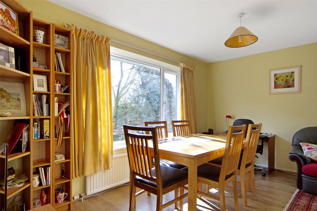 Property photo 2 of 6 Dining