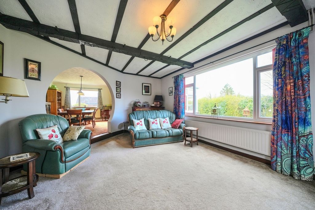 Property photo 3 of 33