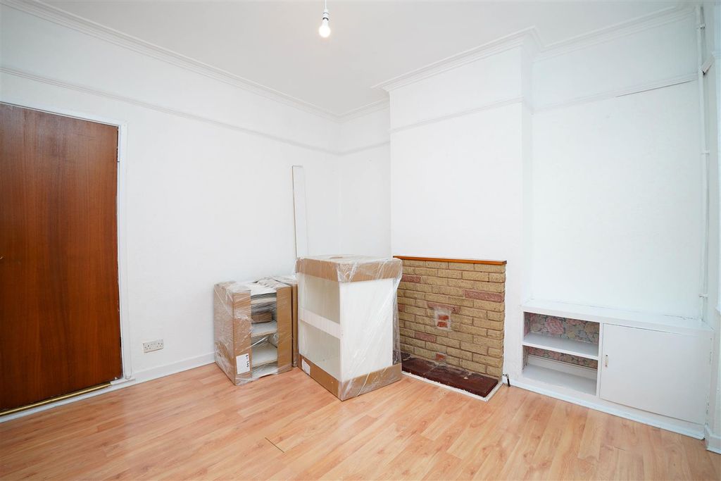 Property photo 3 of 18 Photo-2.Jpg