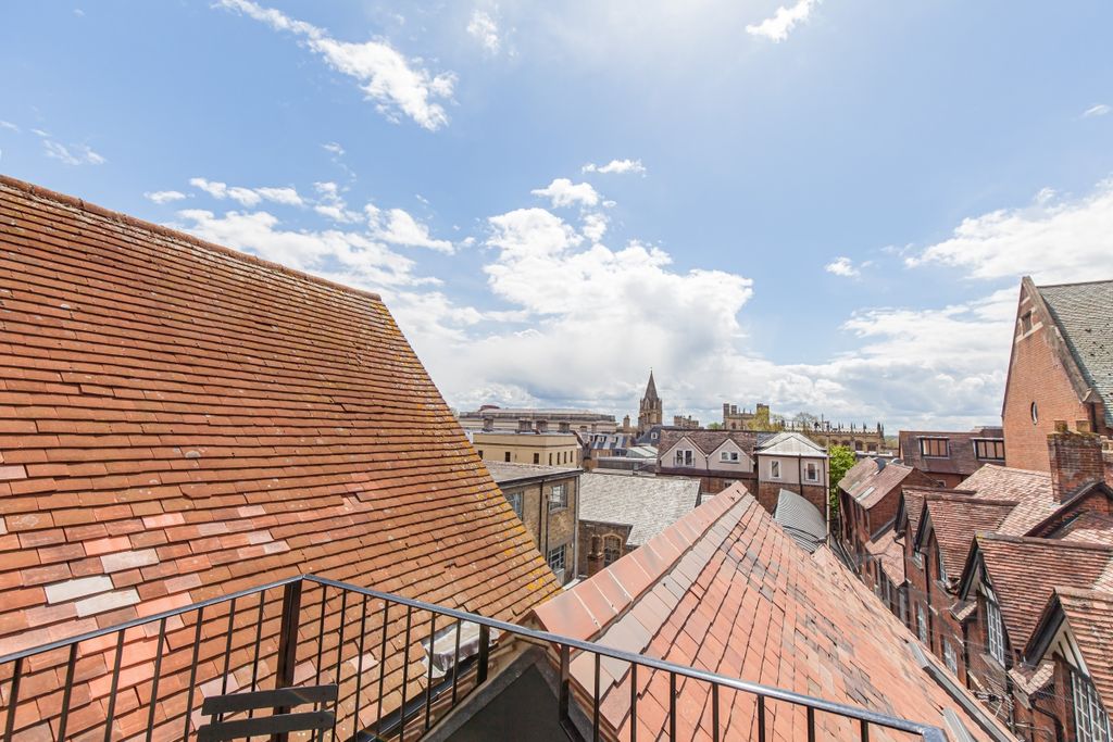 Property photo 2 of 9 160221