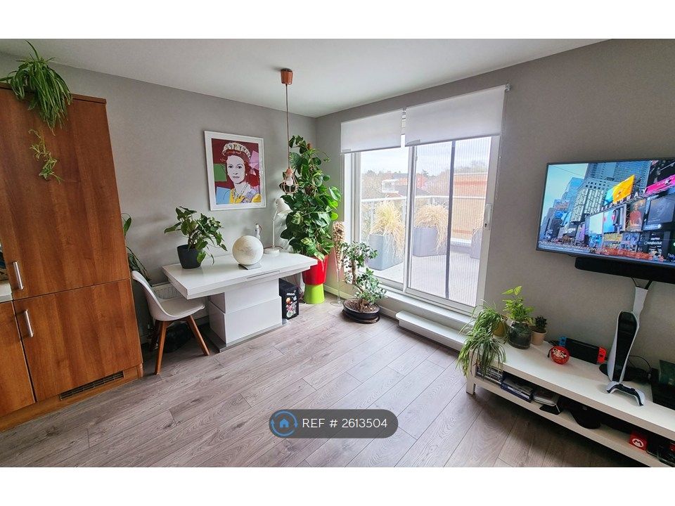 Property photo 3 of 10 Living Area