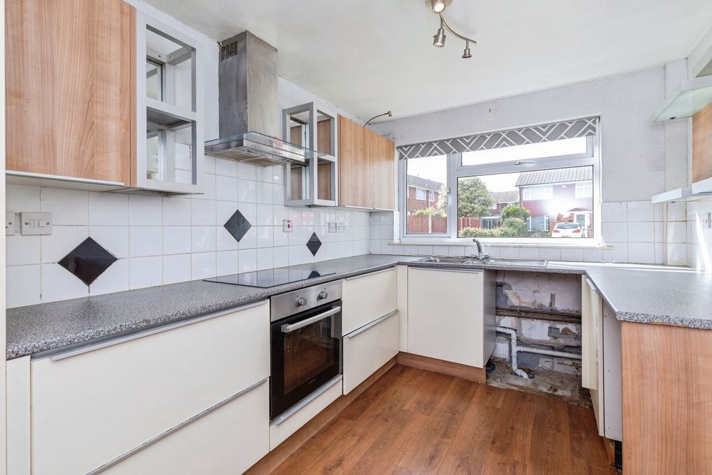 Property photo 3 of 17 Pbox-Img.Jpg
