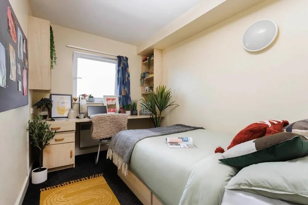 Property photo 3 of 16