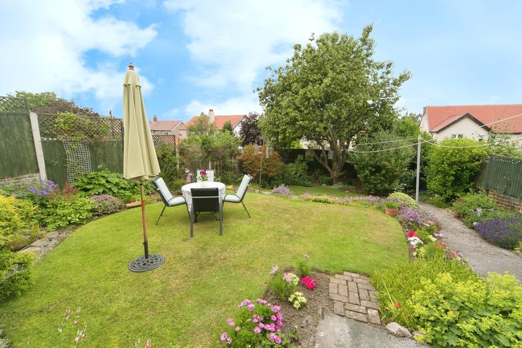 Property photo 3 of 17 Photo