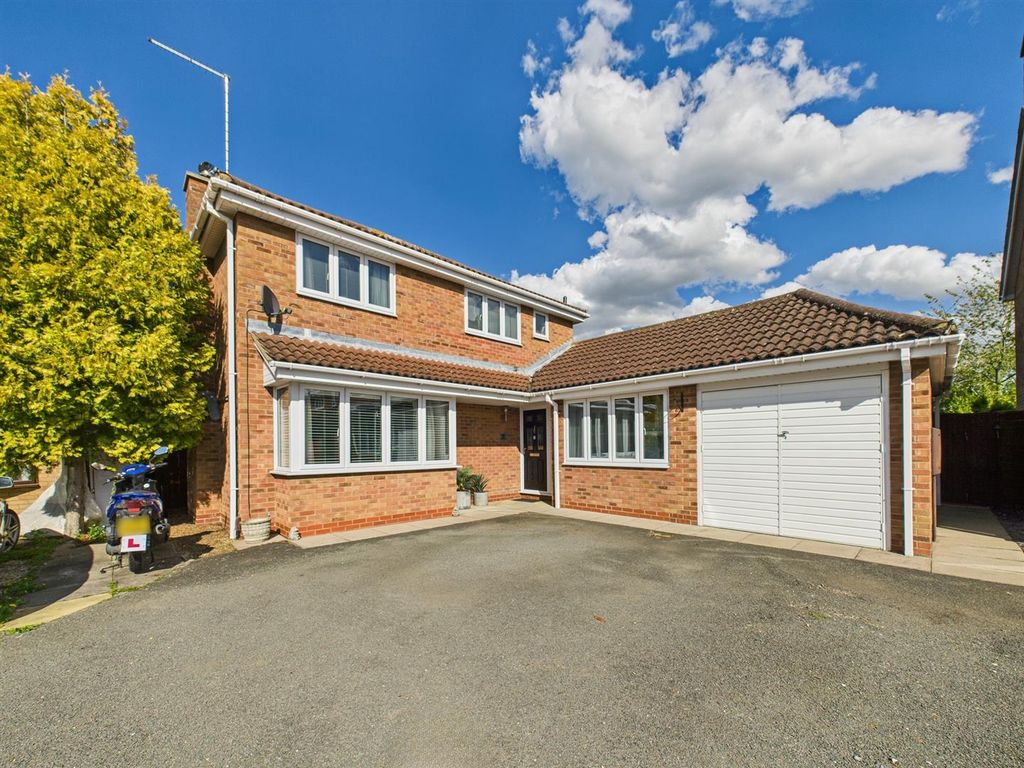 Property photo 2 of 27 Cam03975G0-Pr0098-Still048.Jpg