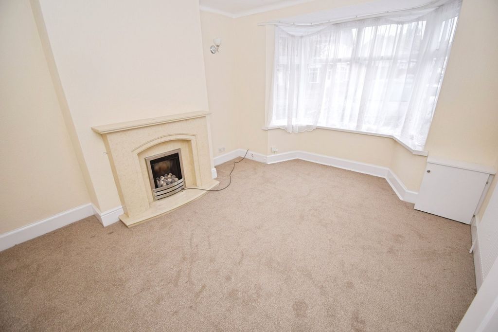 Property photo 2 of 20 Living Room