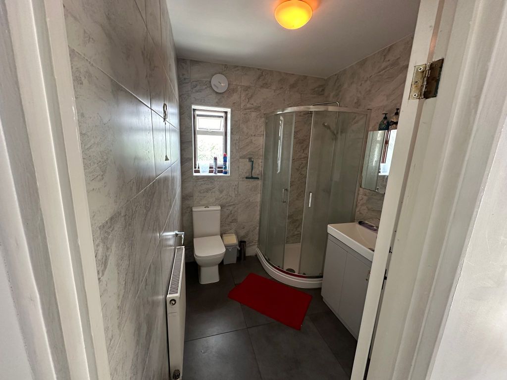 Property photo 2 of 3