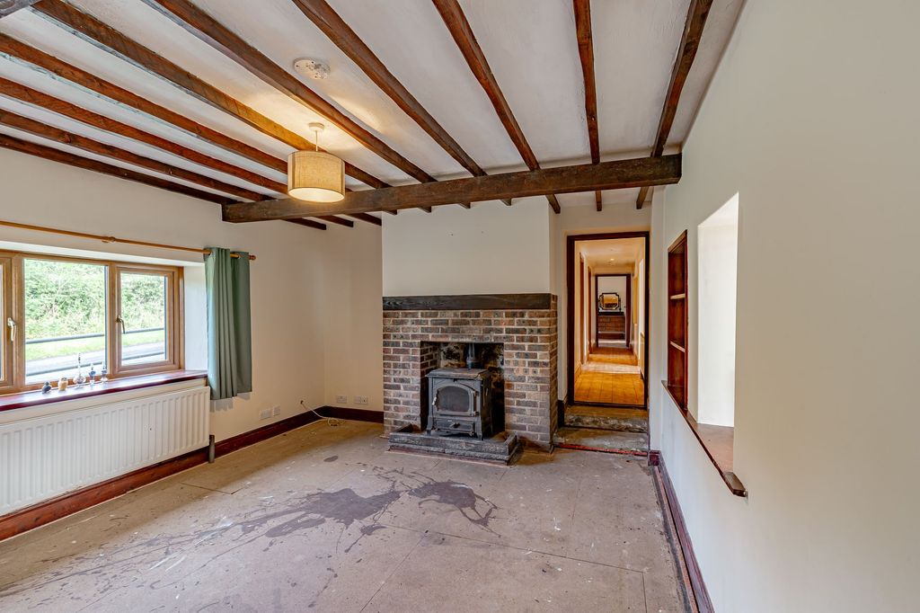 Property photo 2 of 43