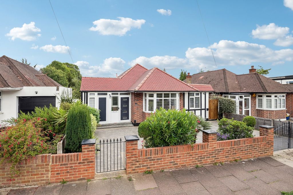Property photo 1 of 22