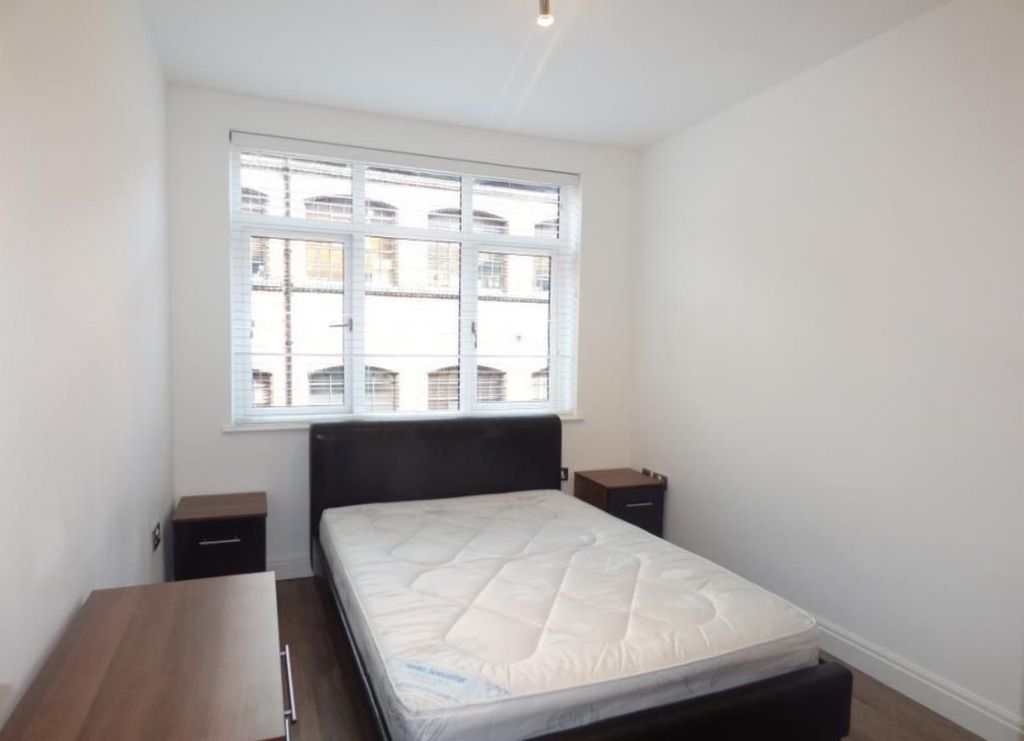 Property photo 2 of 7 Bedroom 1