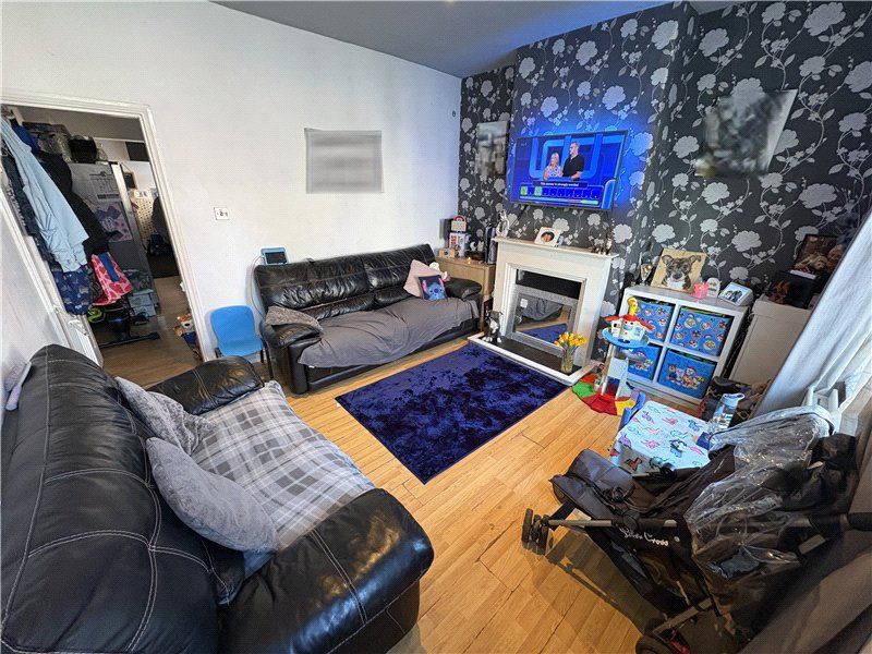 Property photo 2 of 14 Picture No. 23