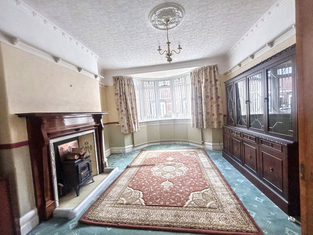 Property photo 2 of 23