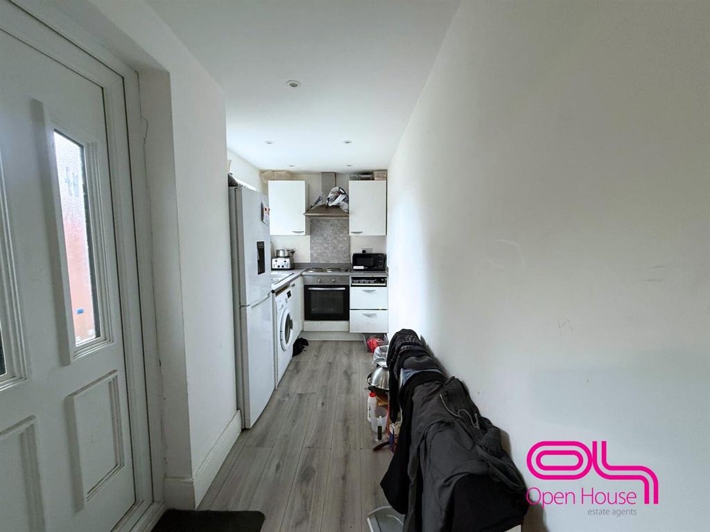 Property photo 2 of 7 Untitled Design - 2026-03-03T214246.308.Png