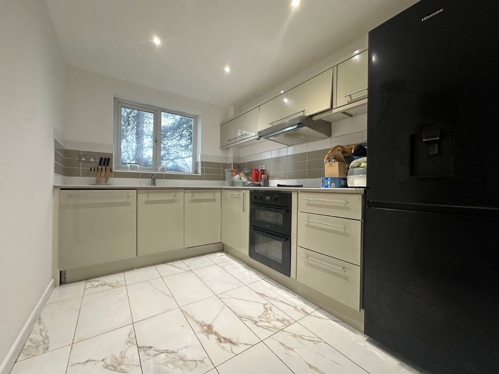 Property photo 2 of 8 Picture No. 07