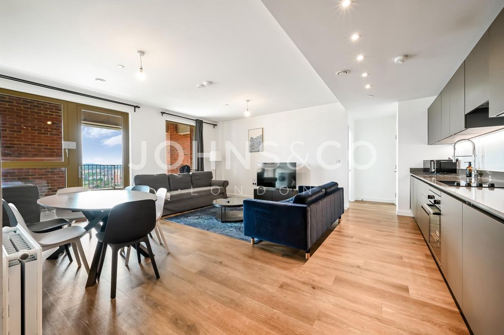 Property photo 1 of 19