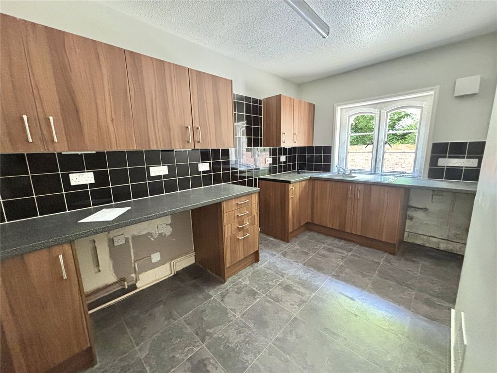 Property photo 2 of 7 Picture No. 05