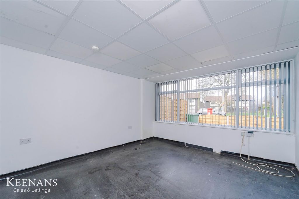 Property photo 3 of 25 2.Jpg