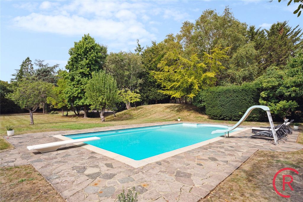 Property photo 2 of 34 Picture No. 31